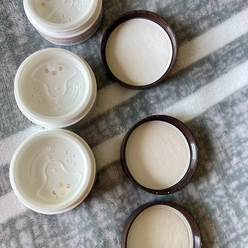 BareMinerals Redness Remedy with Raremimerals ActiveSoil Complex - Picture 3 of 5